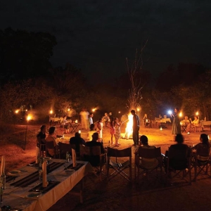 evening-dining-experience-at-campsite